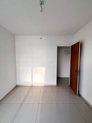 Room in 2 BHK Apartment at Godrej Emerald, Ghodbunder Road – for Sale