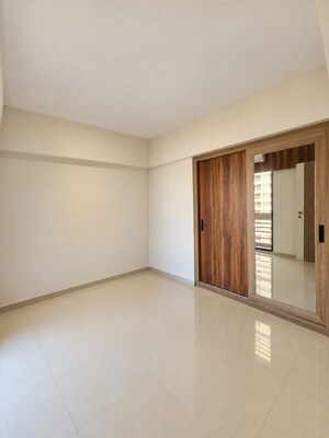 Room in 2 BHK Apartment at Evershine Amavi 303 Phase 2, Virar West – for Rent