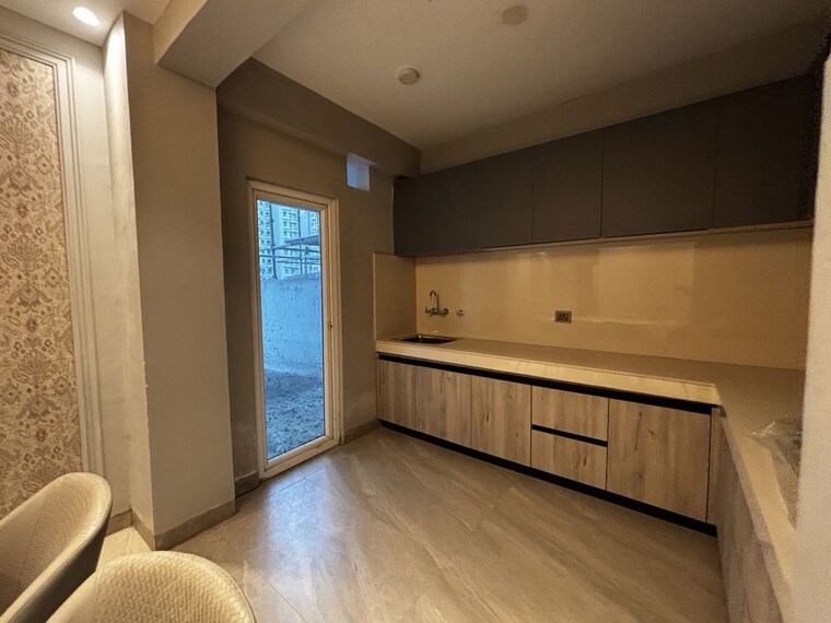 Room, supercity-mayfair-residency-phase-ii 3 Bedroom 1490 Sq.Ft. Apartment In Tech Zone 4 Greater Noida Greater Noida 10729171