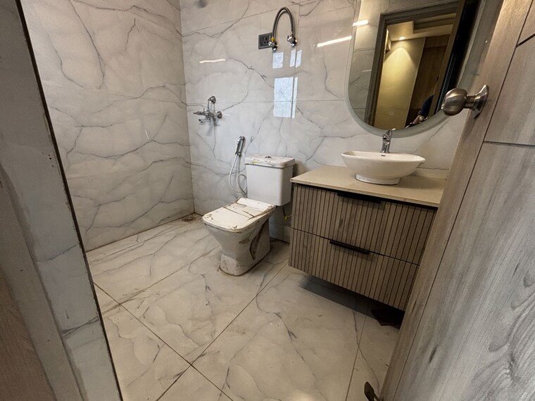 Bathroom, supercity-mayfair-residency-phase-ii 3 Bedroom 1490 Sq.Ft. Apartment In Tech Zone 4 Greater Noida Greater Noida 10729171