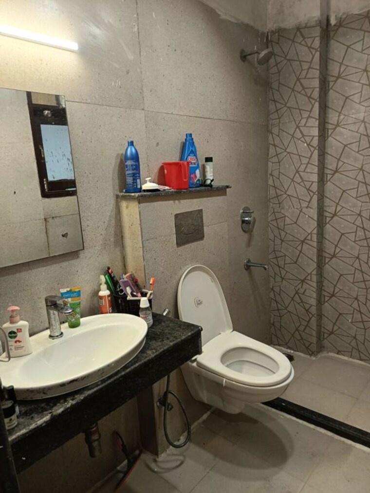 Bathroom, saket 2 Bedroom 985 Sq.Ft. Builder Floor In Saket Delhi 10729176
