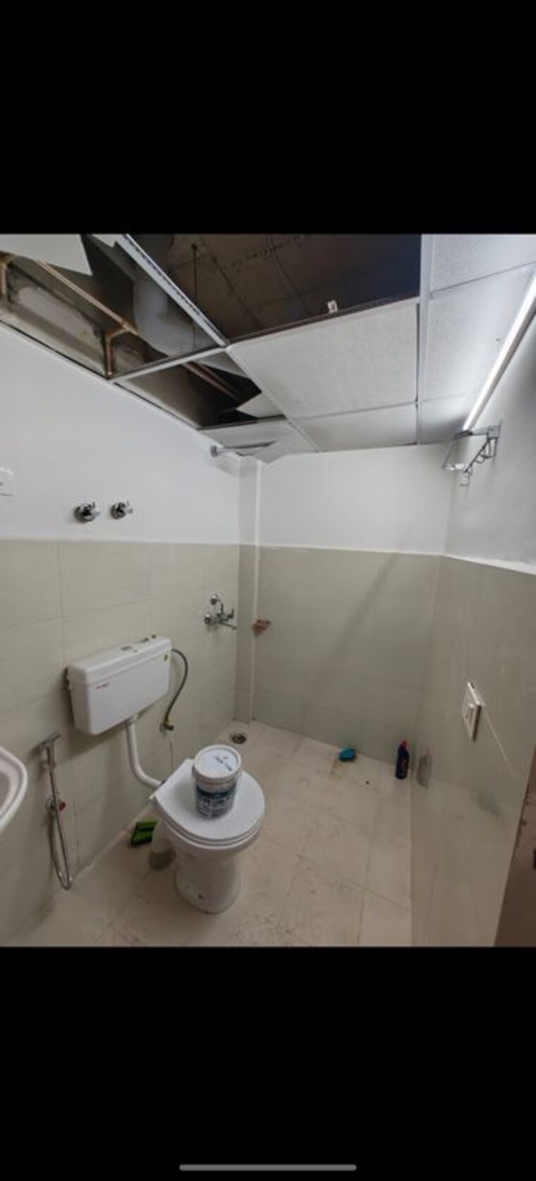Bathroom, landmark-the-homes-81 3 Bedroom 750 Sq.Ft. Apartment In Sector 81 Gurgaon 10729178