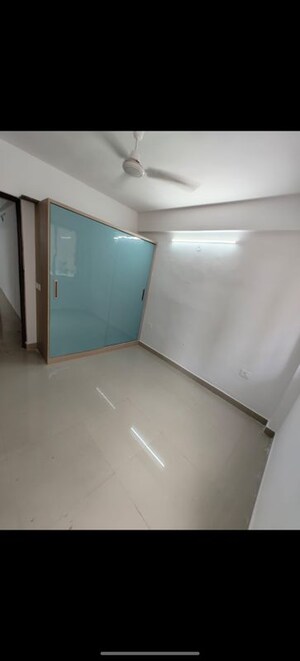 Room in 3 BHK Apartment at Landmark The Homes 81, Sector 81 – for Rent