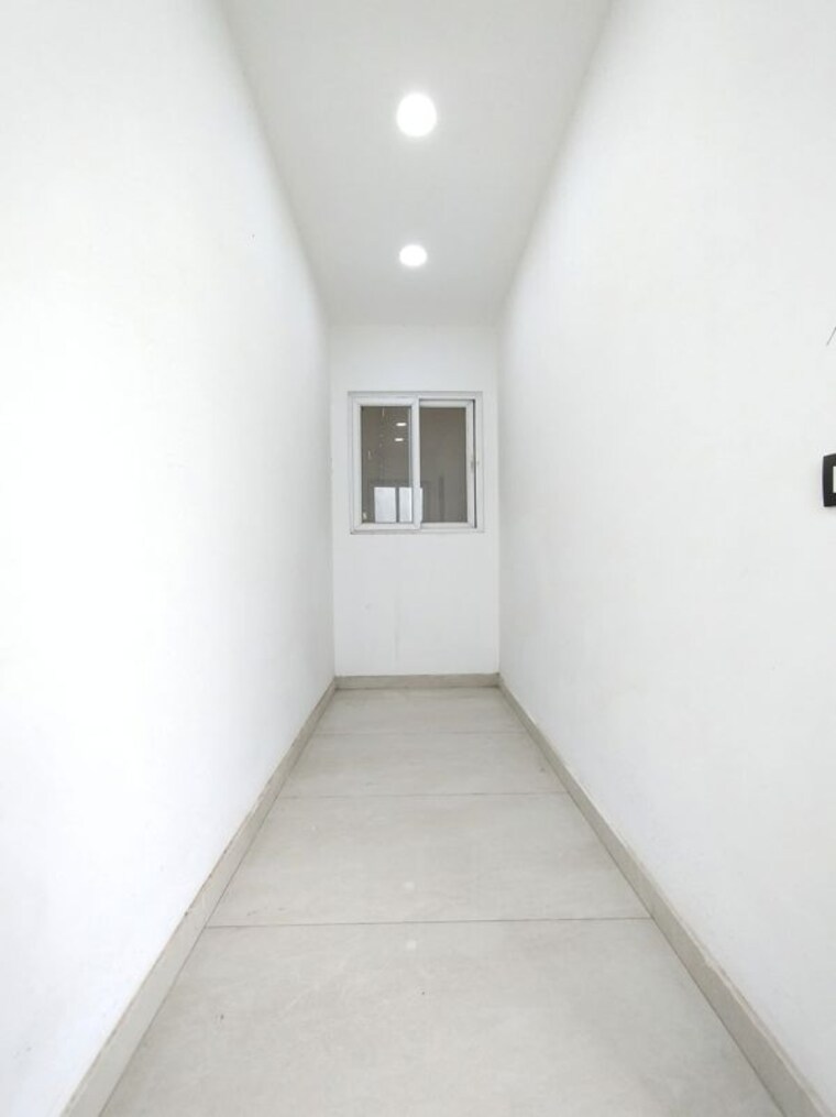 undefined, vasant kunj 4 Bedroom 2200 Sq.Ft. Apartment In Vasant Kunj Delhi 10729196