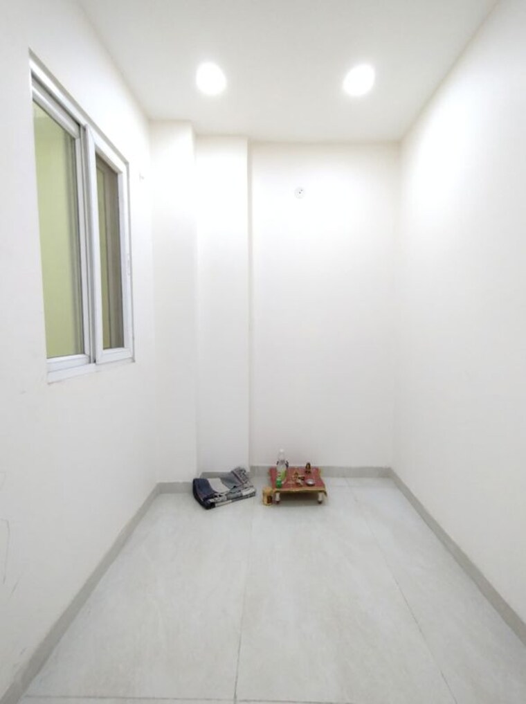 Room, vasant kunj 4 Bedroom 2200 Sq.Ft. Apartment In Vasant Kunj Delhi 10729196