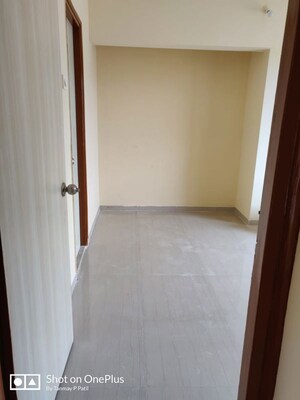 Room in 3 BHK Apartment at VR Bhoomi Acres F Wing, Ghodbunder Road – for Rent