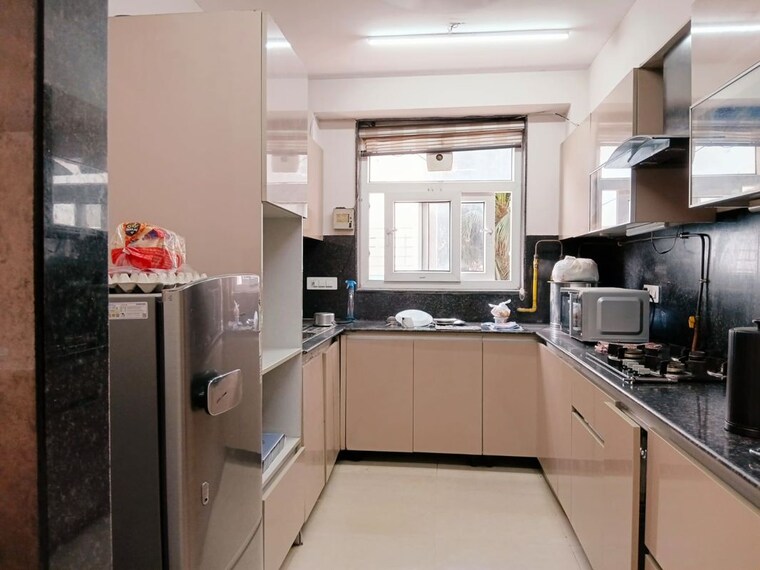 Kitchen, east of kailash 3 Bedroom 208 Sq.Yd. Builder Floor In East Of Kailash Delhi 10729215