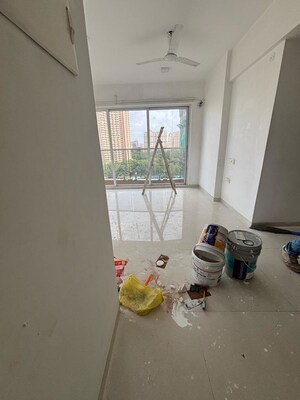 Room in 1 BHK Apartment at Puranik City Phase III, Ghodbunder Road – for Sale