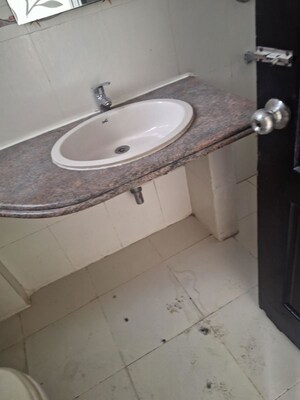 Bathroom in 2 BHK Builder Floor at Sector 21 – for Rent