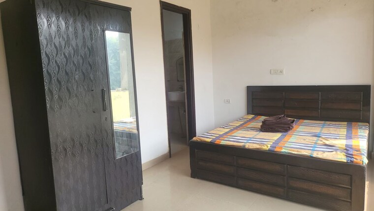 Bedroom, vipul-world-floors 3 Bedroom 1900 Sq.Ft. Builder Floor In Sector 48 Gurgaon 10729244