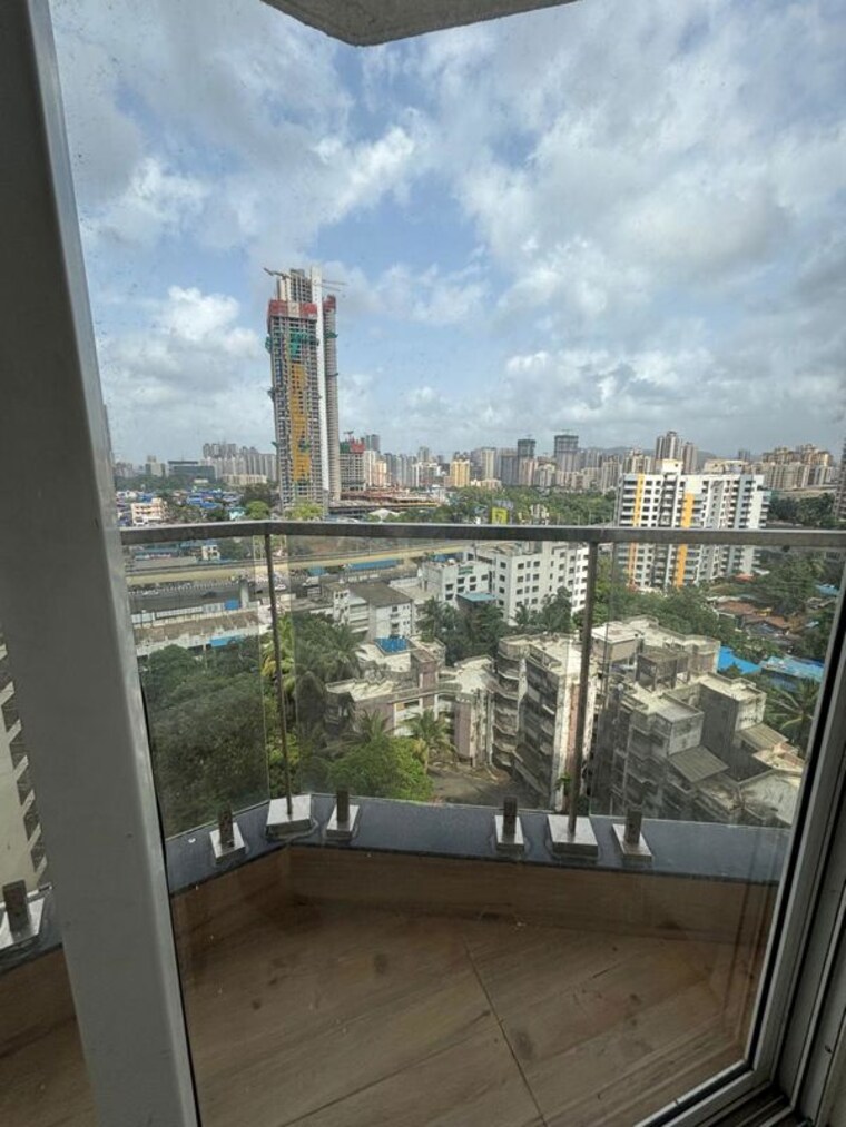 Balcony, puranik-city-phase-iii 1 Bedroom 454 Sq.Ft. Apartment In Ghodbunder Road Thane 10729251