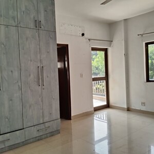Building Lobby in 3.5 BHK Apartment at Ardee City Palm Grove Heights, Sector 52 – for Rent