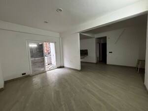 Room in 3 BHK Apartment at Supercity Mayfair Residency Phase II, Tech Zone 4 Greater Noida – for Sale