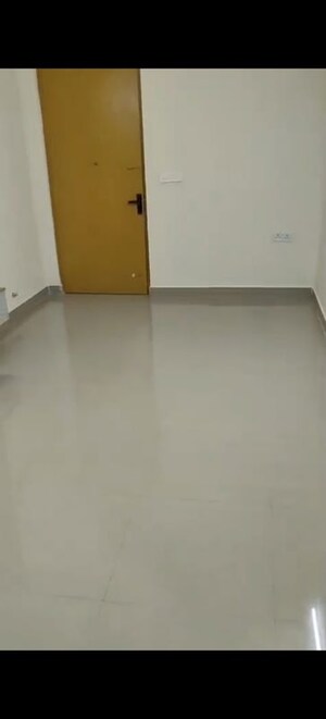 Room in 3 BHK Apartment at Landmark The Homes 81, Sector 81 – for Rent