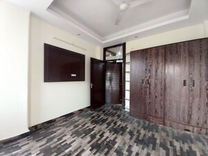 Bedroom in 3 BHK Builder Floor at Sector 55 – for Rent