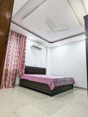 Bedroom in 3 BHK Builder Floor at Vipul World Floors, Sector 48 – for Rent