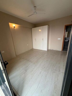 Room in 3 BHK Apartment at Emaar Imperial Gardens, Sector 102 – for Sale