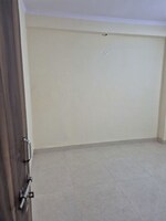 2.5 BHK +  600 Sq.Ft. Builder Floor in Mayur Vihar