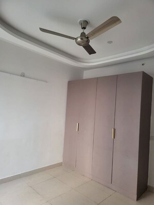 Building Lobby in 3 BHK Apartment at Samridhi Luxuriya Avenue, Sector 150 – for Rent