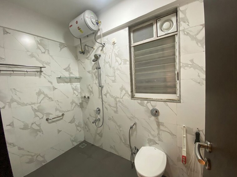 Bathroom, vasudha-etasha 2 Bedroom 896 Sq.Ft. Apartment In Kothrud Pune 10729295
