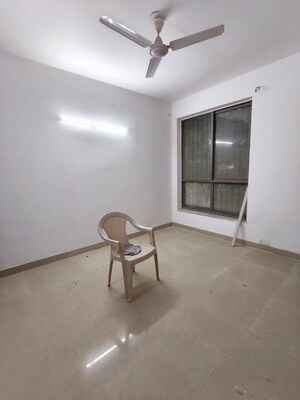 Room in 3 BHK Apartment at Unitech Uniworld Gardens 2, Sector 47 – for Rent