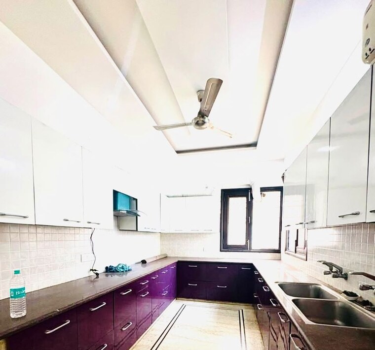 Kitchen, sector 46 3 Bedroom 2000 Sq.Ft. Builder Floor In Sector 46 Gurgaon 10729357