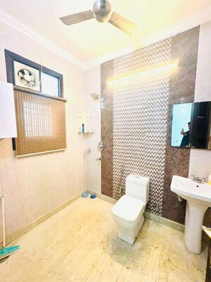 Living Room in 3 BHK Builder Floor at Sector 46 – for Rent