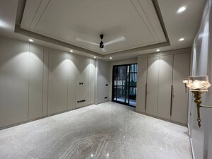 Room in 3 BHK Independent House at Saket – for Rent