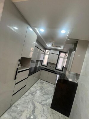 Team Area in 3 BHK Builder Floor at Dwarka – for Rent