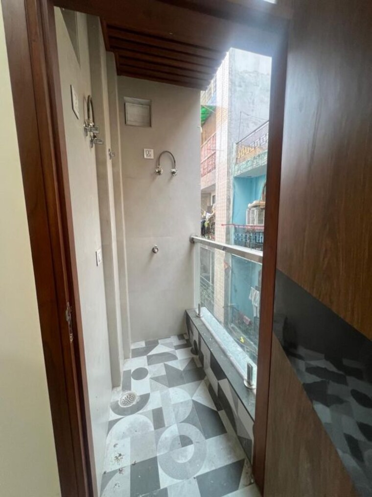 Bathroom, dwarka 3 Bedroom 130 Sq.Yd. Builder Floor In Dwarka Delhi 10729400