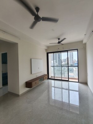 Room in 2 BHK Apartment at Dhamji Shamji Mahavir Spring Tulip Phase 1, Pokhran Road No Two – for Rent