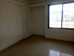 Room in 2 BHK Apartment at Vastushree Adrina, Mundhwa – for Sale