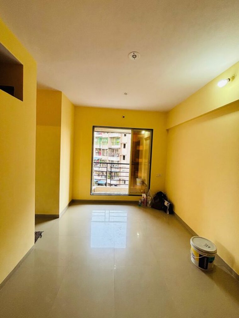 Room, mayfair-vishwaraja 1 Bedroom 450 Sq.Ft. Apartment In Titwala Thane 10729430