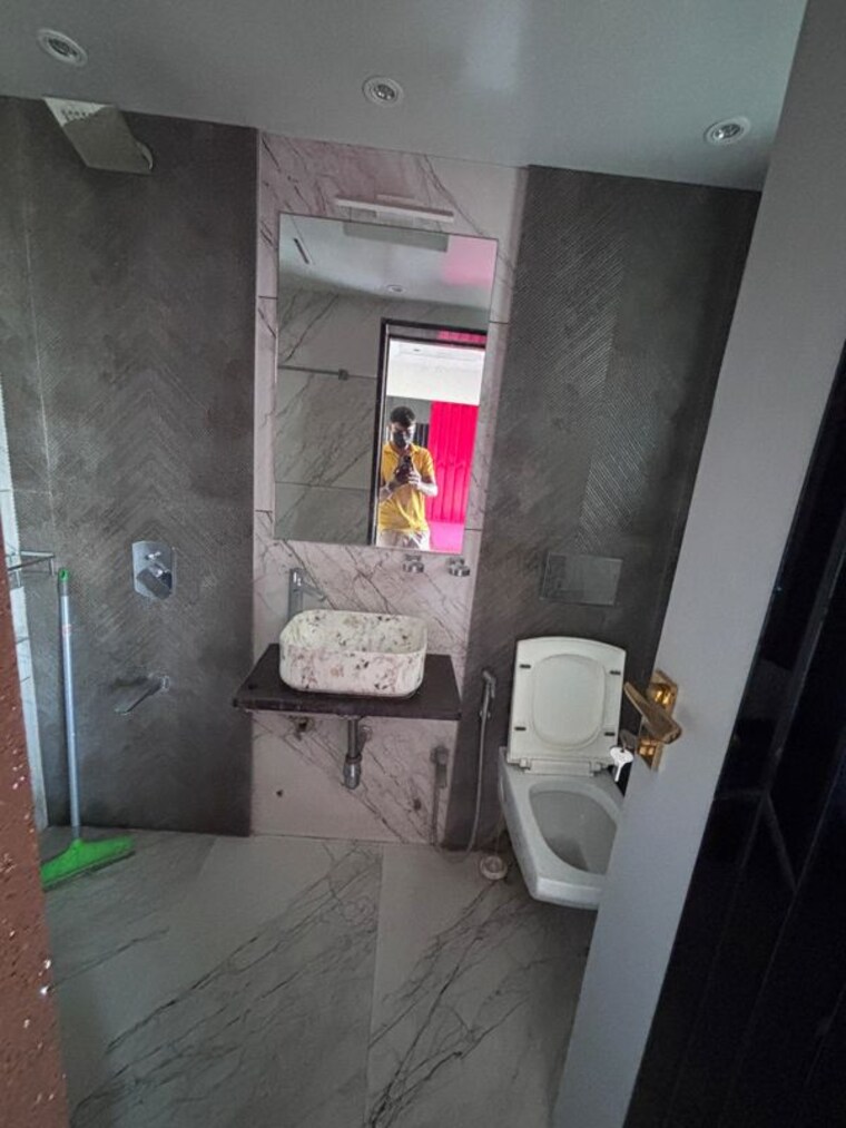 Bathroom, prathamesh-krupa-kedar-darshan 2 Bedroom 620 Sq.Ft. Apartment In Andheri West Mumbai 10729471