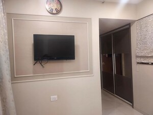 Furnished Amenities in 2 BHK Apartment at Lodha Splendora River View, Ghodbunder Road – for Rent