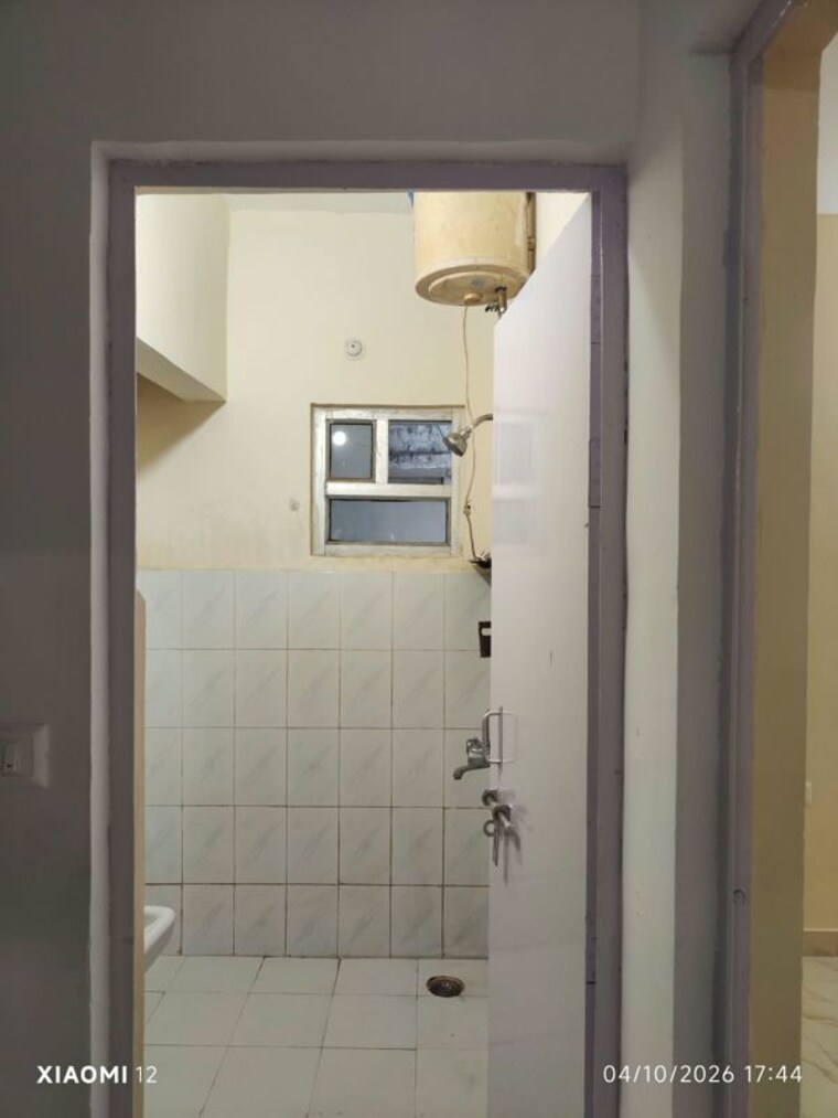 Bathroom, gomti-enclave-devamau 2 Bedroom 844 Sq.Ft. Apartment In Devamau Lucknow 10729491