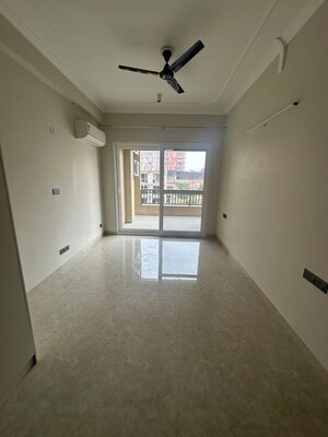 Room in 2 BHK Apartment at Anant Raj Estate Plots, Sector 63a – for Rent