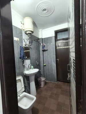 Bathroom in 1 BHK Independent House at SS 100, Sector 49 – for Rent