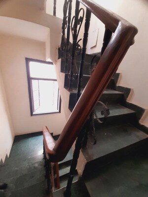 Gym in 3 BHK Builder Floor at Greater Kailash I – for Rent