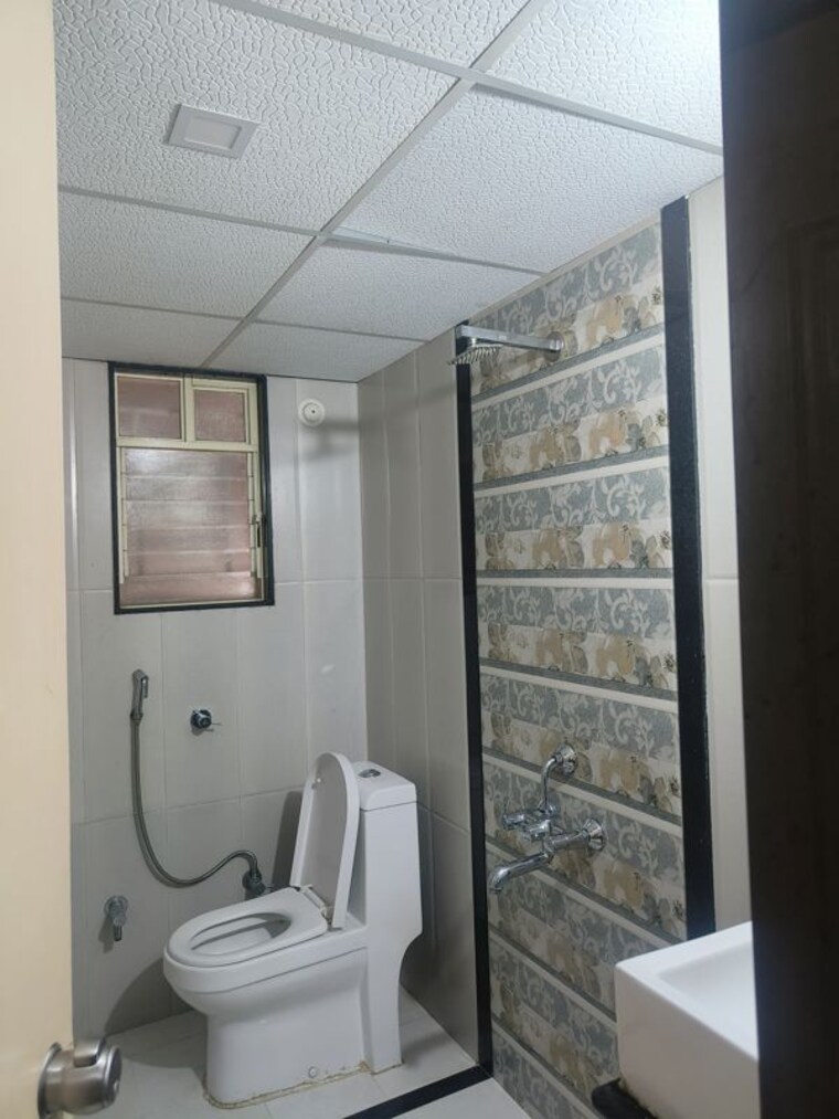 Bathroom, ssd-sai-pearl 3 Bedroom 1099 Sq.Ft. Apartment In Pimple Saudagar Pune 10729558