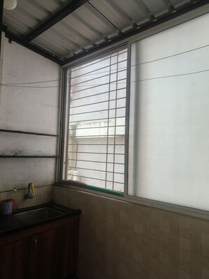 Room in 3 BHK Apartment at SSD Sai Pearl, Pimple Saudagar – for Rent