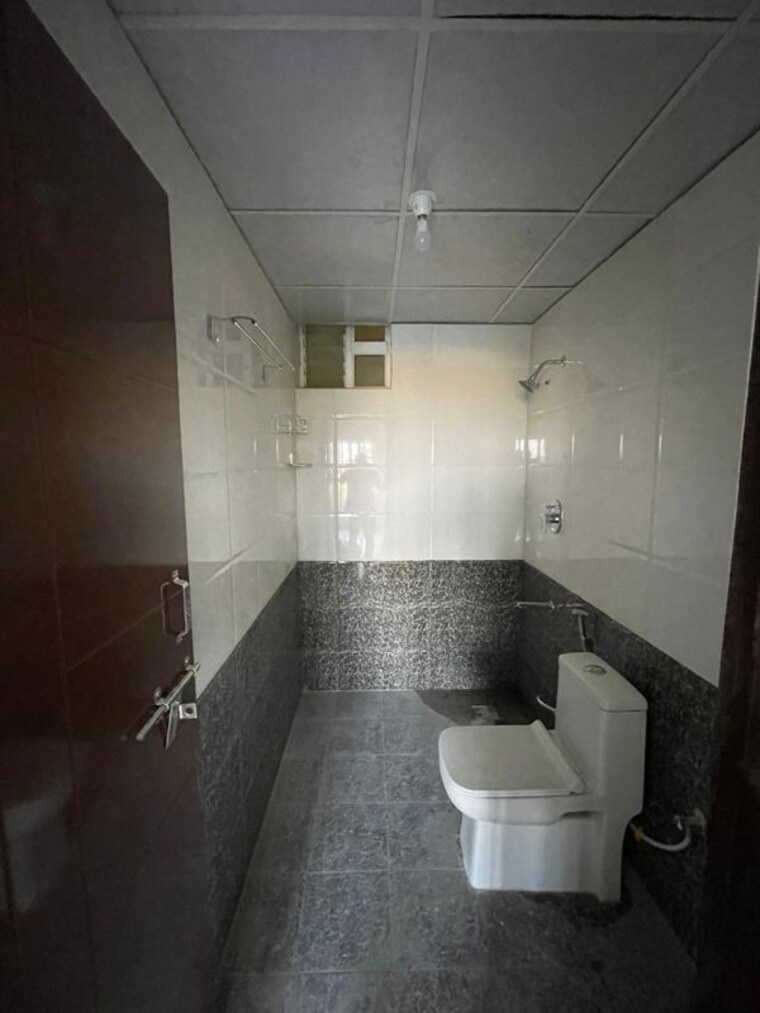 Bathroom, profound-symphony 2 Bedroom 1347 Sq.Ft. Apartment In Jigani Bangalore 10729561