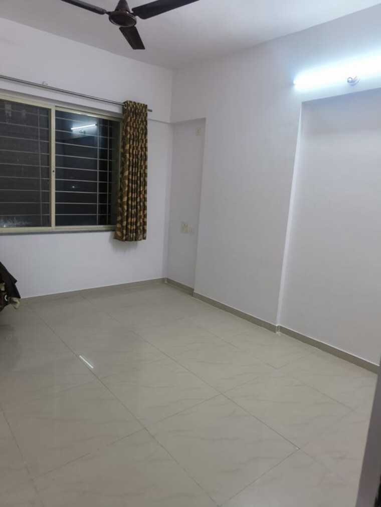 Room, essen-shonest-towers 2.5 Bedroom 1050 Sq.Ft. Apartment In Wakad Pune 10729570