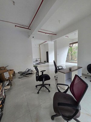  Showroom For Rent in Adeshwar 72 Parksyde, Ghatkopar East