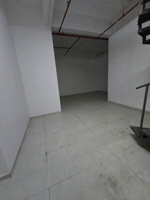 Room in  Showroom at Adeshwar 72 Parksyde, Ghatkopar East – for Rent
