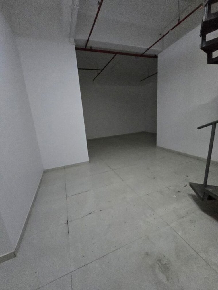 Room, adeshwar-72-parksyde Commercial Showroom 1706 Sq.Ft. In Ghatkopar East Mumbai 10729569