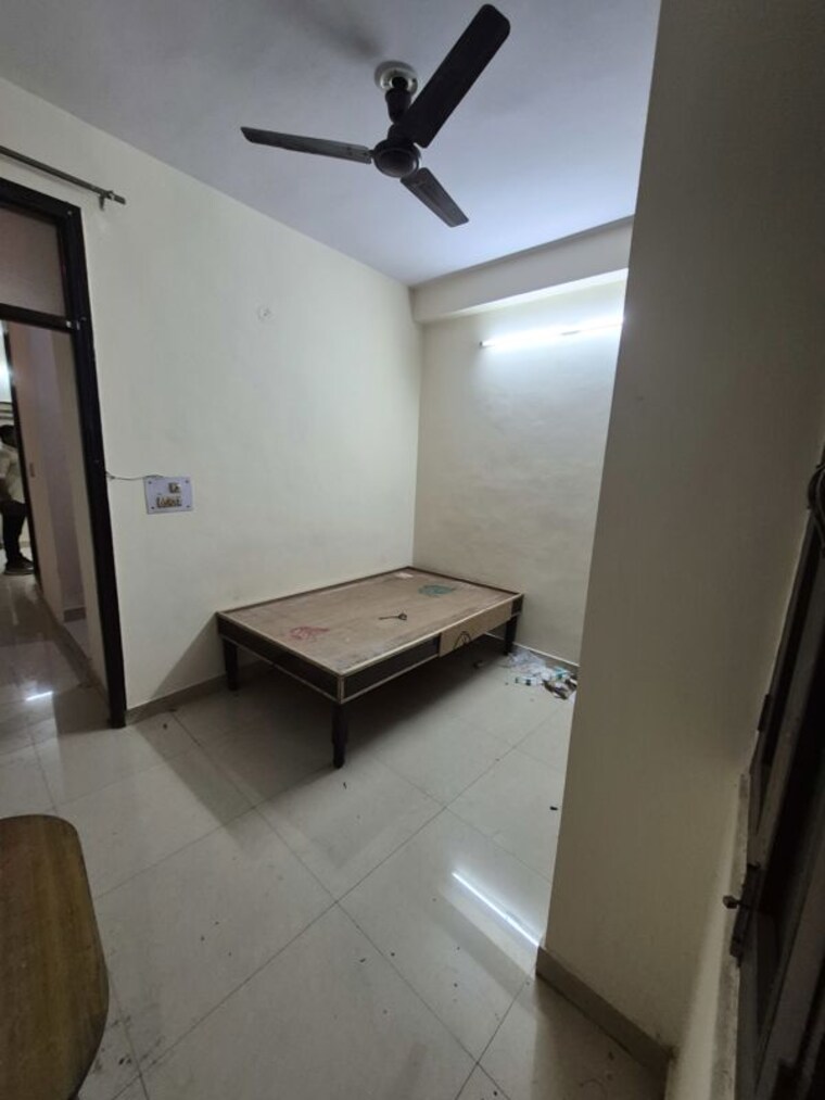Room, mayur vihar 1.5 Bedroom 410 Sq.Ft. Builder Floor In Mayur Vihar Delhi 10729582
