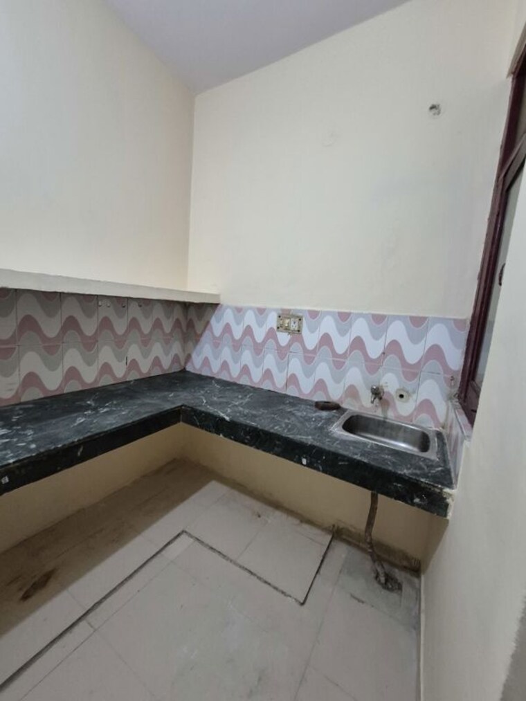 Kitchen, mayur vihar 1.5 Bedroom 380 Sq.Ft. Builder Floor In Mayur Vihar Delhi 10729587