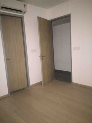 Room in 2 BHK Apartment at Lodha New Cuffe Parade, Wadala – for Rent