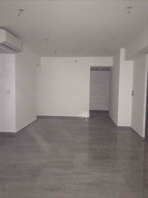 Room in 2 BHK Apartment at Lodha New Cuffe Parade, Wadala – for Rent